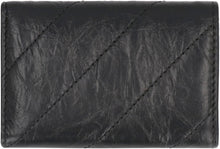 Load image into Gallery viewer, Leather wallet
