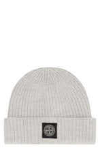 Carica l'immagine nel visualizzatore di Gallery, Cappello in maglia a coste
