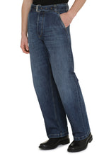 Carica l'immagine nel visualizzatore di Gallery, Jeans straight leg a 5 tasche
