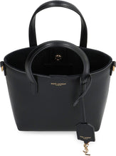 Carica l'immagine nel visualizzatore di Gallery, Mini tote bag Toy in pelle
