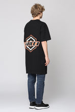 Carica l'immagine nel visualizzatore di Gallery, T-shirt girocollo in cotone
