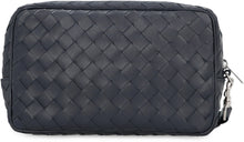 Carica l'immagine nel visualizzatore di Gallery, Pouch in pelle

