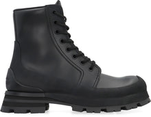 Load image into Gallery viewer, Wander leather lace-up boots
