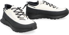Carica l'immagine nel visualizzatore di Gallery, Sneakers low-top Glacier Trail
