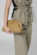 Carica l'immagine nel visualizzatore di Gallery, Clutch Teen Lauren 1980
