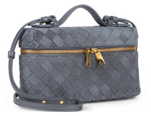 Carica l'immagine nel visualizzatore di Gallery, Messenger Bag in pelle
