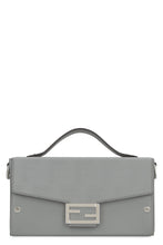 Carica l'immagine nel visualizzatore di Gallery, Borsa Baguette Soft Trunk in pelle
