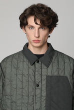 Carica l'immagine nel visualizzatore di Gallery, Overshirt in tessuto tecnico
