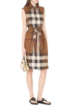 Carica l&#39;immagine nel visualizzatore di Gallery, Abito chemisier in motivo check
