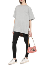 Carica l'immagine nel visualizzatore di Gallery, T-shirt oversize in cotone
