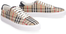 Carica l'immagine nel visualizzatore di Gallery, Sneakers low-top in tela
