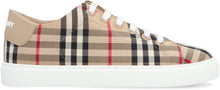 Carica l'immagine nel visualizzatore di Gallery, Sneakers in motivo check
