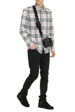 Carica l'immagine nel visualizzatore di Gallery, Camicia in popeline di cotone stretch
