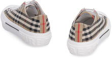 Carica l'immagine nel visualizzatore di Gallery, Sneakers low-top in tessuto
