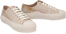 Carica l'immagine nel visualizzatore di Gallery, Sneakers low-top in canvas
