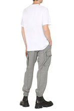 Carica l'immagine nel visualizzatore di Gallery, T-shirt girocollo in cotone
