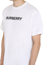 Carica l'immagine nel visualizzatore di Gallery, T-shirt girocollo in cotone
