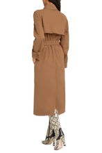 Carica l'immagine nel visualizzatore di Gallery, Trench coat in gabardine
