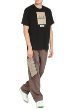 Carica l'immagine nel visualizzatore di Gallery, T-shirt in cotone con patch
