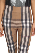 Carica l'immagine nel visualizzatore di Gallery, Leggings stampati
