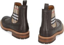 Carica l'immagine nel visualizzatore di Gallery, Chelsea boots in pelle
