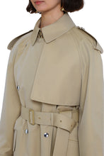 Carica l'immagine nel visualizzatore di Gallery, Trench coat in gabardine
