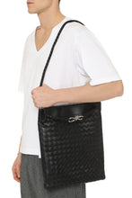 Load image into Gallery viewer, Andiamo Leather messenger bag
