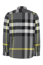 Carica l'immagine nel visualizzatore di Gallery, Camicia in motivo check

