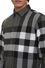Carica l'immagine nel visualizzatore di Gallery, Camicia in motivo check

