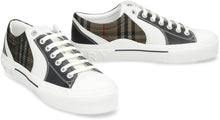 Carica l'immagine nel visualizzatore di Gallery, Sneakers in motivo check
