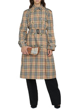 Carica l'immagine nel visualizzatore di Gallery, Trench coat in gabardine
