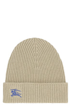 Carica l'immagine nel visualizzatore di Gallery, Cappello in maglia
