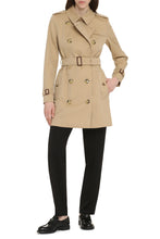 Load image into Gallery viewer, Gabardine trench coat
