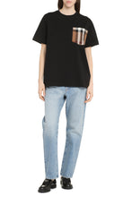 Carica l'immagine nel visualizzatore di Gallery, T-shirt girocollo in cotone
