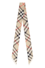 Carica l'immagine nel visualizzatore di Gallery, Foulard in seta stampata
