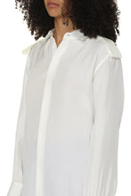 Load image into Gallery viewer, Silk shirt
