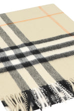 Load image into Gallery viewer, Checked cashmere scarf
