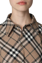 Carica l'immagine nel visualizzatore di Gallery, Camicia in motivo check
