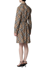 Load image into Gallery viewer, Belted shirtdress
