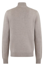Load image into Gallery viewer, Cardigan with button closure
