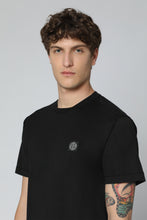 Carica l'immagine nel visualizzatore di Gallery, T-shirt girocollo in cotone
