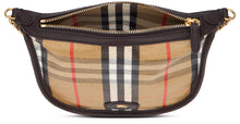Carica l'immagine nel visualizzatore di Gallery, Borsa a catena Mini Highlands
