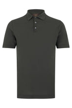 Carica l'immagine nel visualizzatore di Gallery, Polo slim fit a manica corta
