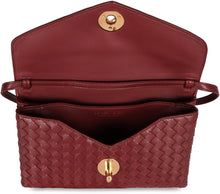 Carica l'immagine nel visualizzatore di Gallery, Borsa a tracolla Knot Lock in pelle
