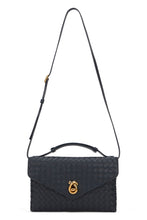 Carica l'immagine nel visualizzatore di Gallery, Borsa a mano Knot Lock in pelle
