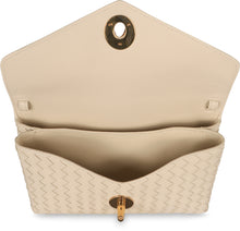 Carica l'immagine nel visualizzatore di Gallery, Borsa a tracolla Knot Lock in pelle
