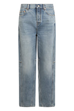 Load image into Gallery viewer, Wide-leg jeans
