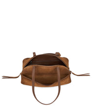 Carica l'immagine nel visualizzatore di Gallery, Borsa Carrie Small in camoscio

