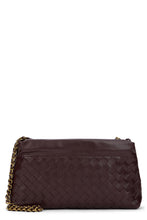 Carica l'immagine nel visualizzatore di Gallery, Borsa pochette Notte in pelle intrecciata
