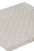 Carica l'immagine nel visualizzatore di Gallery, Scialle in tessuto GG jacquard
